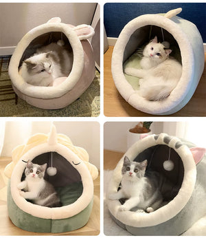 Pat igloo pentru pisici – montaj cu 4 modele: iepuraș crem, iepuraș alb, leu verde deschis și pisicuță gri, cu pernă moale și jucărie pom-pom, pisici relaxate în interior
